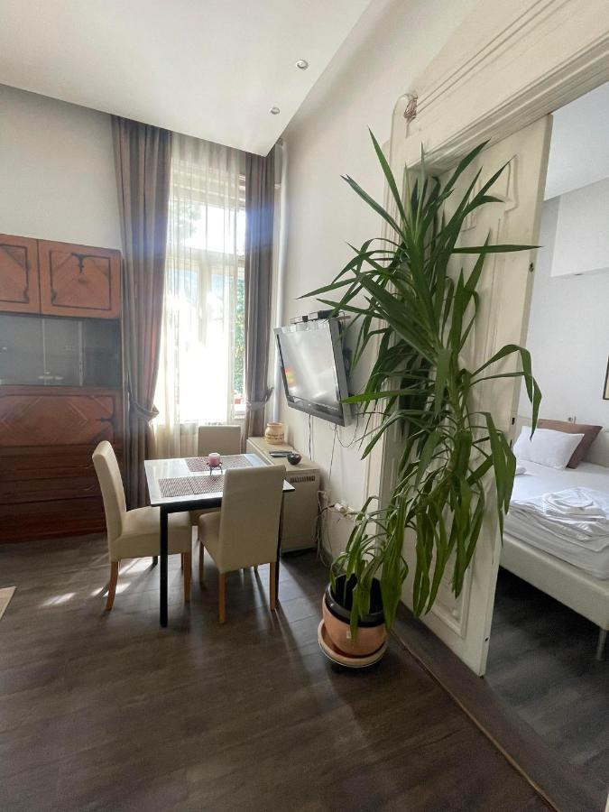 Apartment Romana SJJ Eksteriør billede